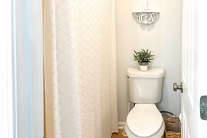 3 Community Pools: Golf Course Condo in Longs