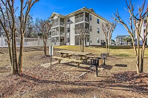 3 Community Pools: Golf Course Condo in Longs