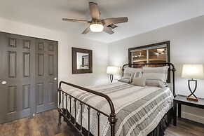 Golf Course Views: Resort Retreat in Sun Lakes