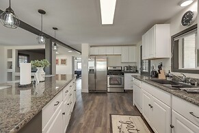 Golf Course Views: Resort Retreat in Sun Lakes