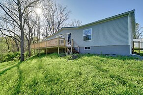 Chic Seneca Falls Home on Cayuga Wine Trail!