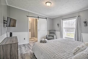 Chic Seneca Falls Home on Cayuga Wine Trail!