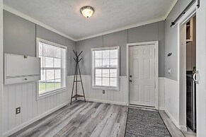 Chic Seneca Falls Home on Cayuga Wine Trail!