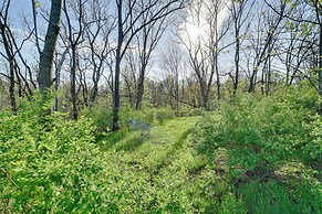 Chic Seneca Falls Home on Cayuga Wine Trail!