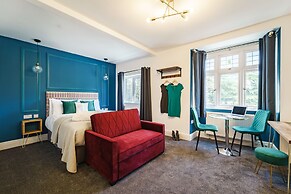 Emerald Stays UK at The Adelphi