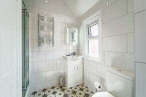 Emerald Stays UK at The Adelphi