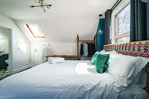 Emerald Stays UK at The Adelphi