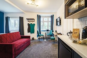 Emerald Stays UK at The Adelphi