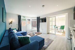 Emerald Stays UK at The Adelphi