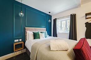 Emerald Stays UK at The Adelphi