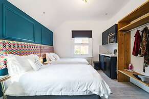 Emerald Stays UK at The Adelphi