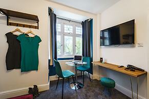 Emerald Stays UK at The Adelphi