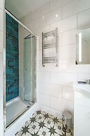 Emerald Stays UK at The Adelphi