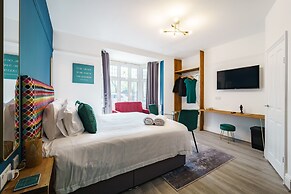 Emerald Stays UK at The Adelphi