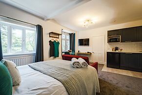 Emerald Stays UK at The Adelphi