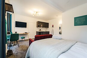 Emerald Stays UK at The Adelphi