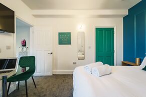 Emerald Stays UK at The Adelphi