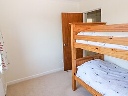 30 Long Shepherds Drive