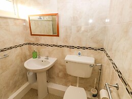 30 Long Shepherds Drive