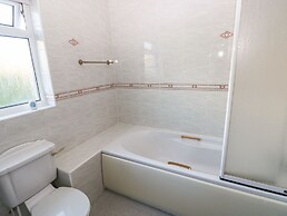 30 Long Shepherds Drive