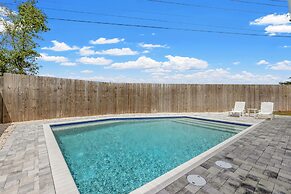 21400 Marlin Ave - Blue Marlin