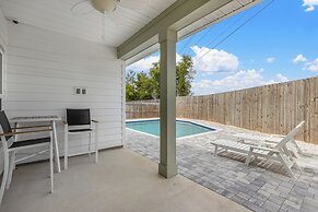 21400 Marlin Ave - Blue Marlin