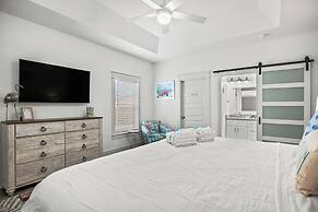 21400 Marlin Ave - Blue Marlin