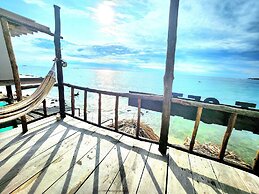 Baru Jet Set Beach & Hostal