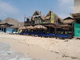 Baru Jet Set Beach & Hostal