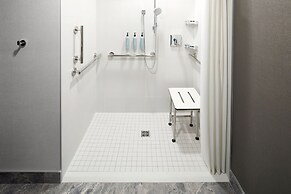 Courtyard By Marriott Montreal Laval