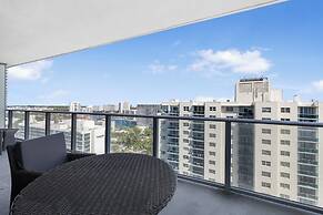 Luxury Beachfront Condos in Hollywood