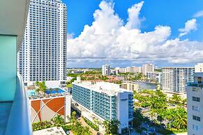 Luxury Beachfront Condos in Hollywood