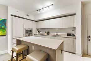 Luxury Beachfront Condos in Hollywood