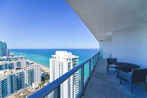 Luxury Beachfront Condos in Hollywood