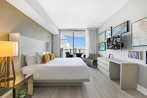 Luxury Beachfront Condos in Hollywood