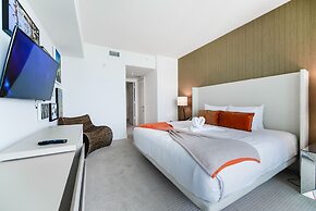 Luxury Beachfront Condos in Hollywood