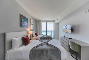 Luxury Beachfront Condos in Hollywood