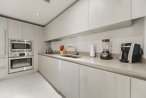 Luxury Beachfront Condos in Hollywood