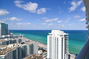 Luxury Beachfront Condos in Hollywood