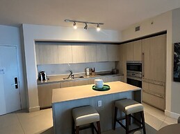 Luxury Beachfront Condos in Hollywood