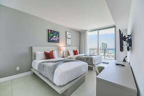 Luxury Beachfront Condos in Hollywood