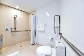 Luxury Beachfront Condos in Hollywood