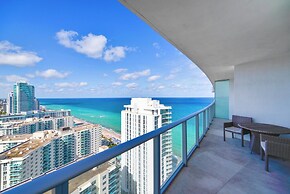 Luxury Beachfront Condos in Hollywood