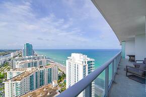 Luxury Beachfront Condos in Hollywood