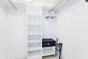 Luxury Beachfront Condos in Hollywood