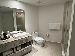 Luxury Beachfront Condos in Hollywood