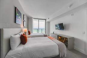 Luxury Beachfront Condos in Hollywood