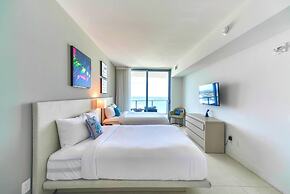 Luxury Beachfront Condos in Hollywood