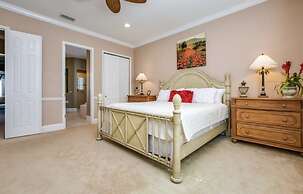 Disney theme 5 bed 5 bath with pool