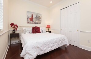 Disney theme 5 bed 5 bath with pool